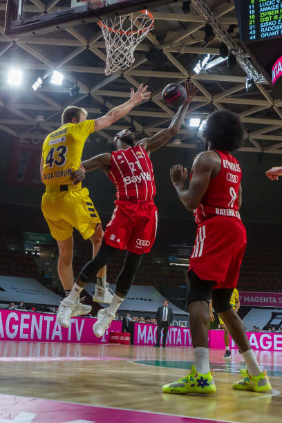 带领球队进 带领球队进