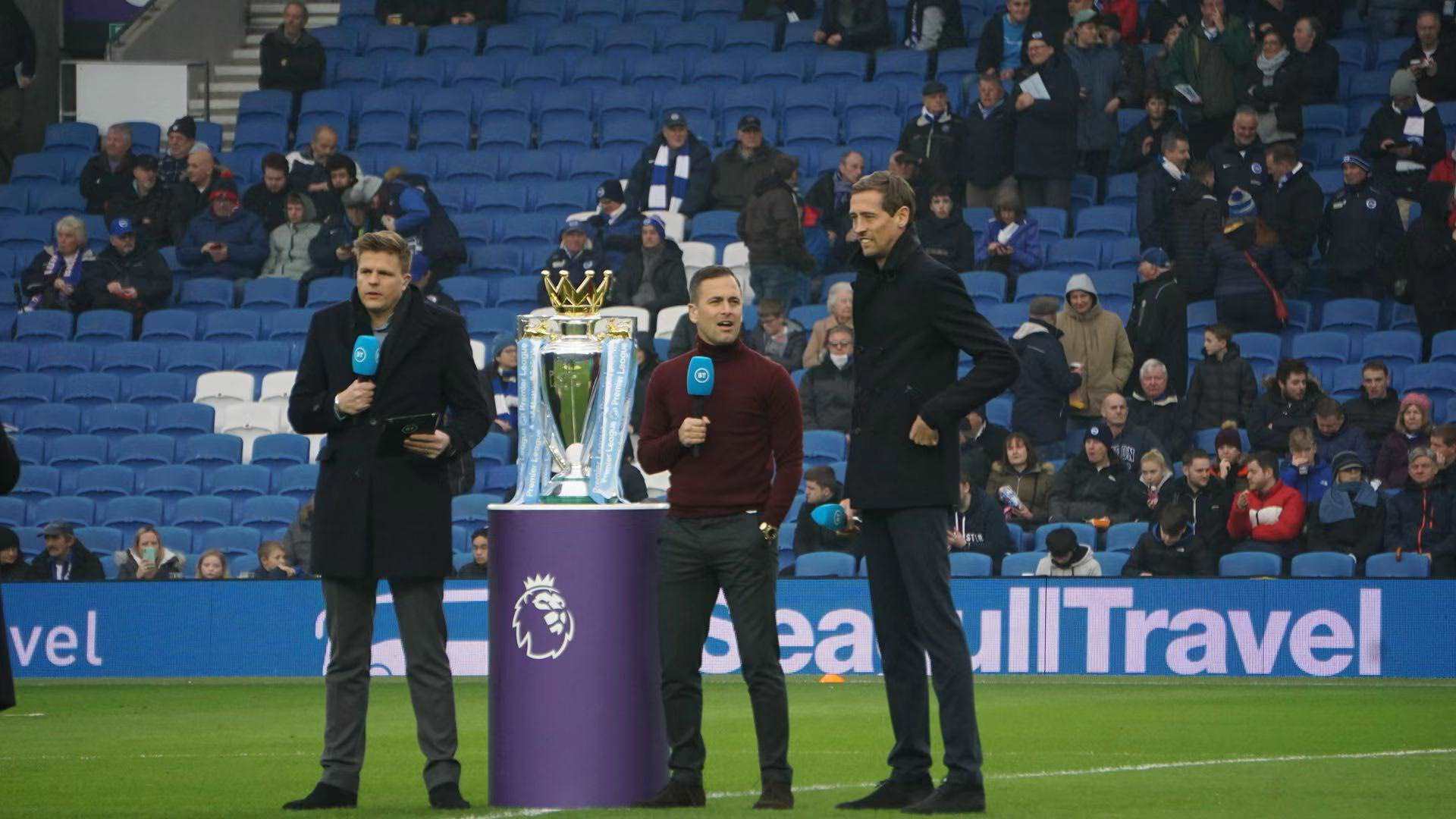 名出色的现 名出色的现